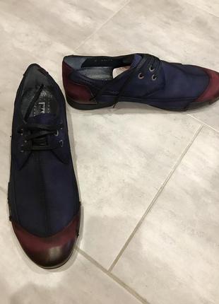 Продам нові чоловічі туфлі