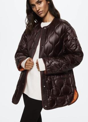 Куртка стёганая удлинённая mango оригинал цвета