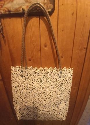 Сумочка плетена.