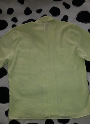 Стильная натуральная салатовая льняная прямая рубашка с накладными карманами в составе лён и котон2 фото