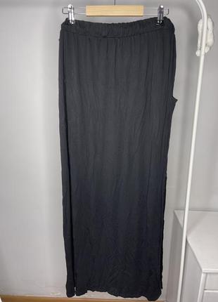 Черная макси юбка с разрезами по бокам4 фото