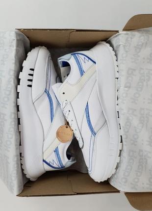 Кроссовки мужские белые с синим reebok classic legacy white. молодежные кроссовки рибок легаси9 фото