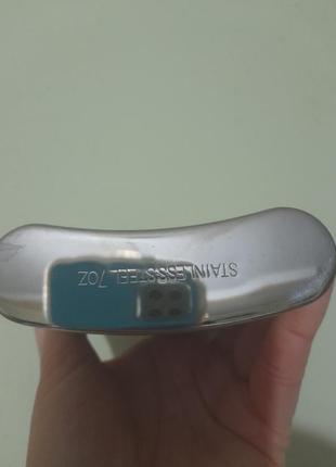 Пляшечка, з нержавіючої сталі, нова. ak. є 2 шт, цвга вказана за 1 шт.