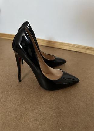 Туфли christian louboutin