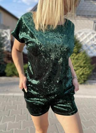 Пижама женская велюровая летняя футболка с шортами однотонная р.44-541 фото