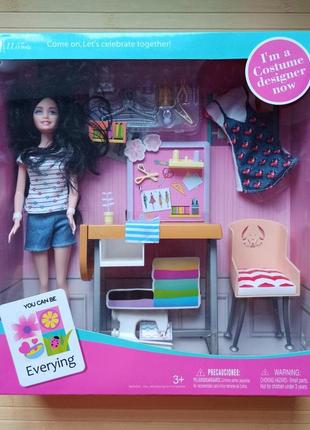 Лялька модельєр, стіл, швейна машинка, аксесуари 2925