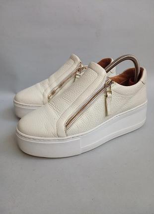 Шкіряні снікери russell & bromley