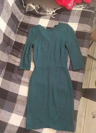 Сукня темно-зеленого кольору1 фото