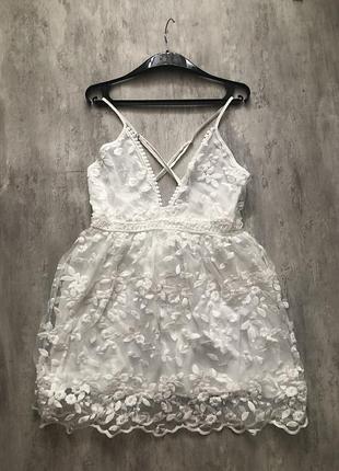 Платье с кружевом, платье