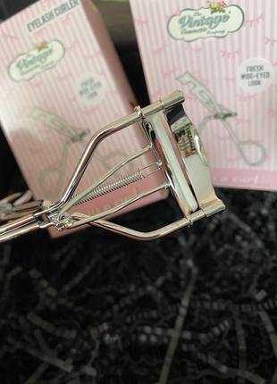 Щипці для вій vintage cosmetics eyelash curler керхер6 фото