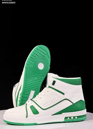 Очень крутые мужские качественные высокие белые кроссовки - кеды с зелеными вставками.  демисезон.