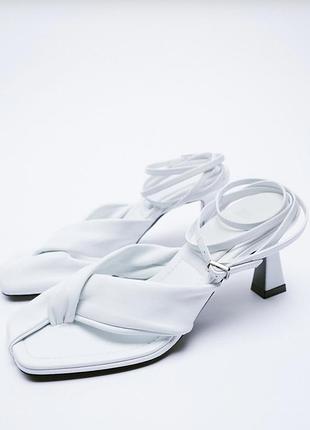 Лимитированные босоножки сандалии zara