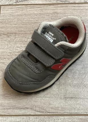 Детские кроссовки “new balance”.