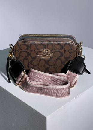 Женская маленькая темно коричневая сумка с широким ремнем через плечо coach 🆕 кросс боди6 фото