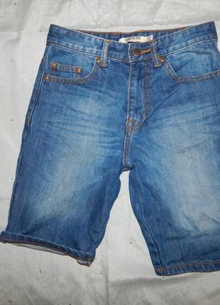 Шорты джинмовые на мальчика 9-10 лет модные