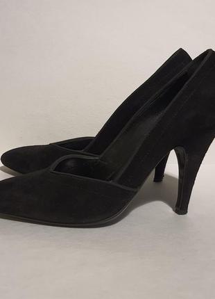 Замшеві чорні туфлі лодочки на підборах шпильці 35,5eu prada оригінал10 фото