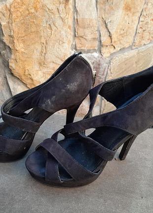 Жіночі босоніжки pimkie.