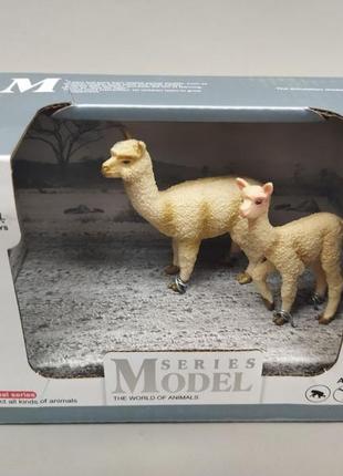 Игрушка дикая лама с детенышем model series