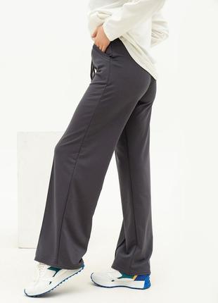 Серые широкие брюки со стрелками2 фото