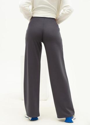 Серые широкие брюки со стрелками3 фото