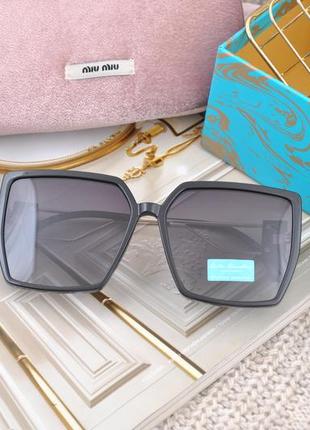 Фирменные солнцезащитные  очки  rita bradley polarized rb732