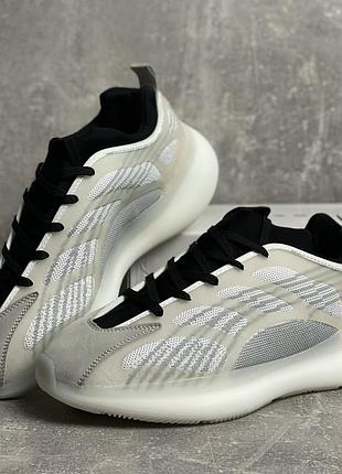 Кросівки топові чоловіччі базові на літо весну спортивні кросівки изи буст