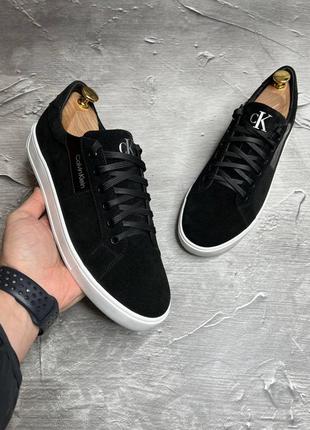 Шкіряні весняні кеди
calvin klein