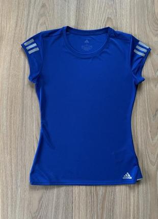 Женская спортивная футболка adidas aeroready2 фото