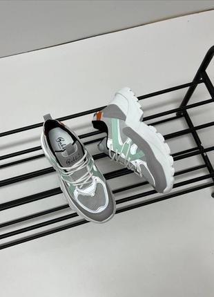 Кросівки з екошкіри,кроси зі шкіри,красовки світлі,кросівки