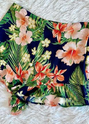 Яркие шорты zara в цветочный принт1 фото