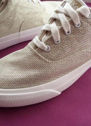 dream foam keds
