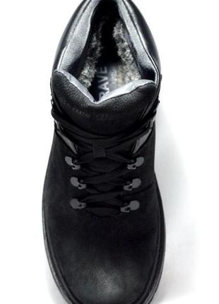 Розміри 41 і 42  шкіряні чоловічі зимові кросівки на натуральному хутрі, чорні  brave 7297 фото