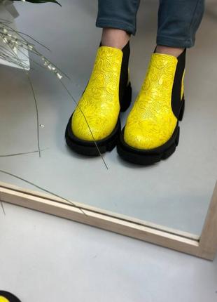 Эксклюзивные ботинки из натуральной итальянской кожи жёлтые4 фото