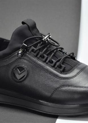 Мужские весенние и осенние кожаные кроссовки черные vivaro 6544