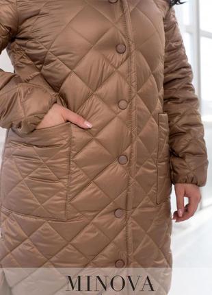 Бежевая утепленная куртка весенняя с объемными карманами, больших размеров от 46 до 684 фото