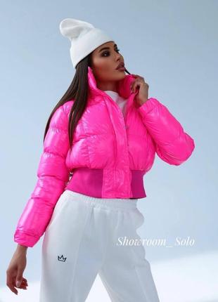 Куртка💚new collection💚
#1032г.н
размеры: 42,44,46
наполнитель: холофайбер 
цвет: черный, белый, сирень, трава, малина
фабричный китай 🇨🇳4 фото