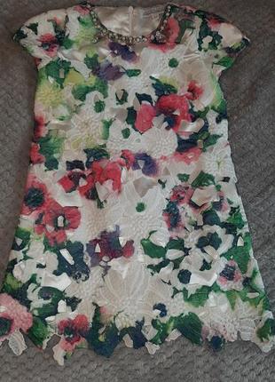 Очень красивое нарядное платье платья