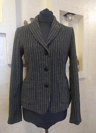 Пиджак  пальто шерсть uniqlo ines de la