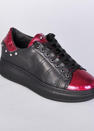 Кросівки жіночі l'estrosa