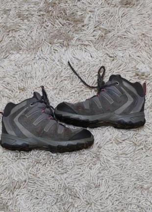Треккинговые,термо ботинки фирмы columbia.размер 345 фото
