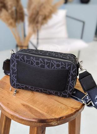 Чорна жіноча маленька сумка крос-боді на широкому текстильному ремінці модна сумка клатч4 фото