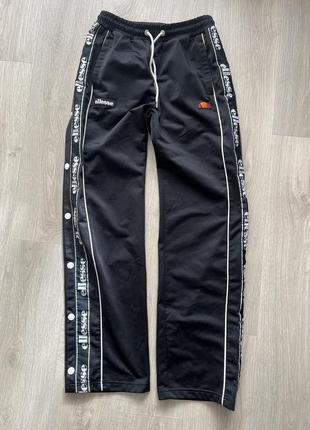 Спортивные штаны с лампасами на кнопках ellesse
