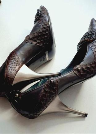 Туфлі класика шпилька шкіра лодочки shy італія