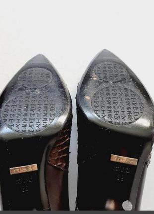 Туфлі класика шпилька шкіра лодочки shy італія