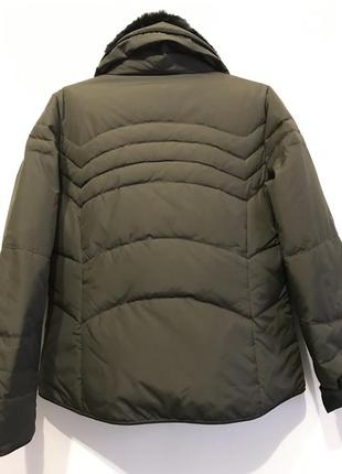 Куртка из коллекции vila. утепленная модель выполнена из стеганого материала.