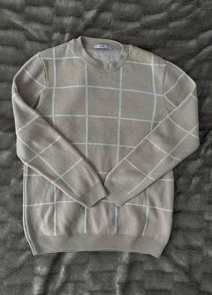 Свитер