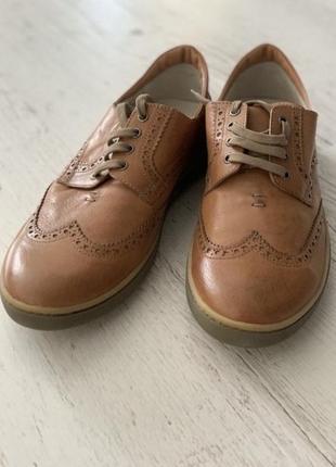 Чоловічі туфлі 42 р. натуральна шкіра