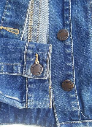 Стильная демисезонная женская джинсовая куртка4 фото