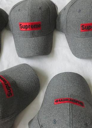 Зимові вовняні кепки бейсболки supreme