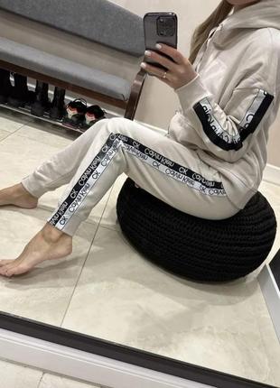 Костюм calvin klein